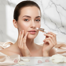 Cargar imagen en el visor de la galería, Depiladora Facial - Mujer usando ángulo diferente
