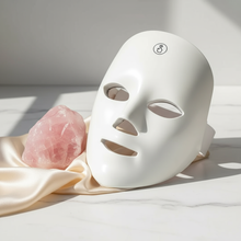 Cargar imagen en el visor de la galería, Máscara LED facial - Ángulo alternativo
