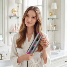Cargar imagen en el visor de la galería, Mujer rizándose el pelo - Rizador tamaño proporcionado
