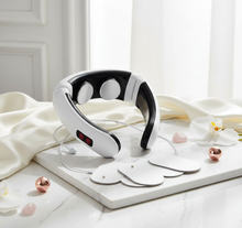 Cargar imagen en el visor de la galería, Parches con Masajeador - Juntos en mármol
