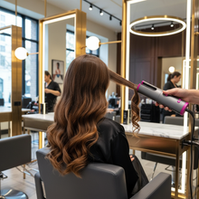 Cargar imagen en el visor de la galería, Rizador automático en peluquería de lujo
