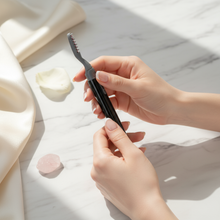 Cargar imagen en el visor de la galería, Rizador Térmico Pestañas - En manos bellas
